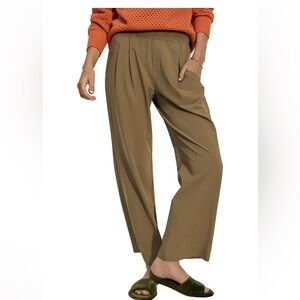 Varley Lightweight Tacoma Trouser in Olive Green - Large